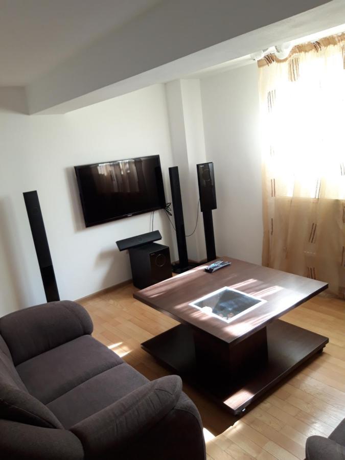 Papas Apartments Bucurestii Noi Esterno foto