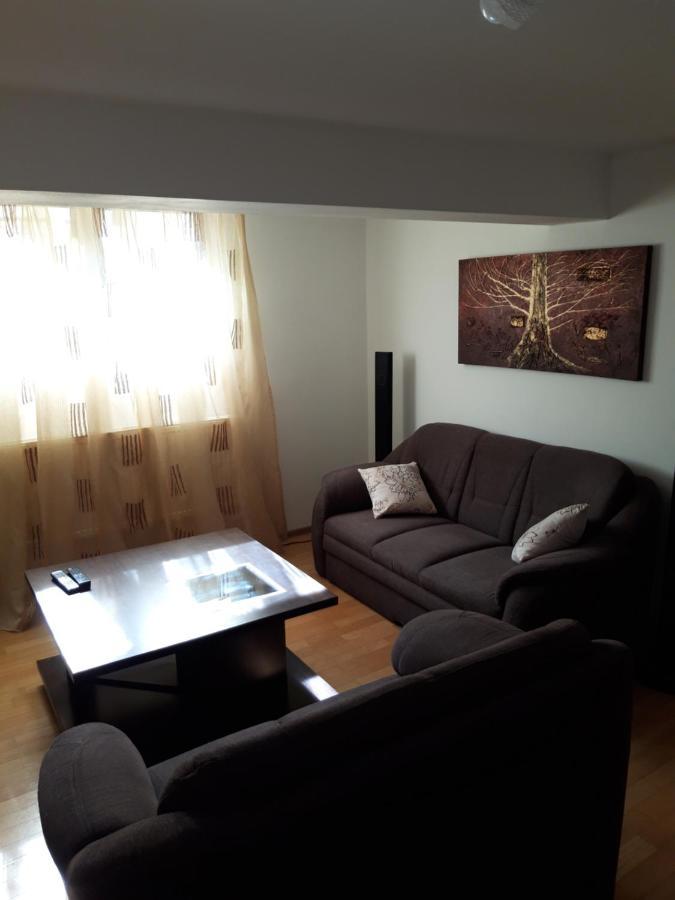 Papas Apartments Bucurestii Noi Esterno foto