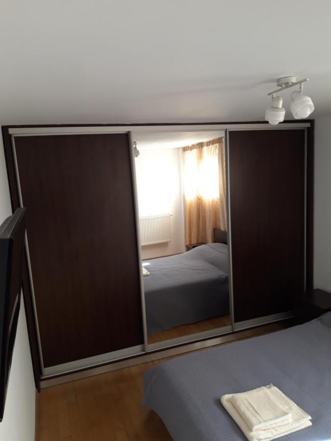 Papas Apartments Bucurestii Noi Esterno foto