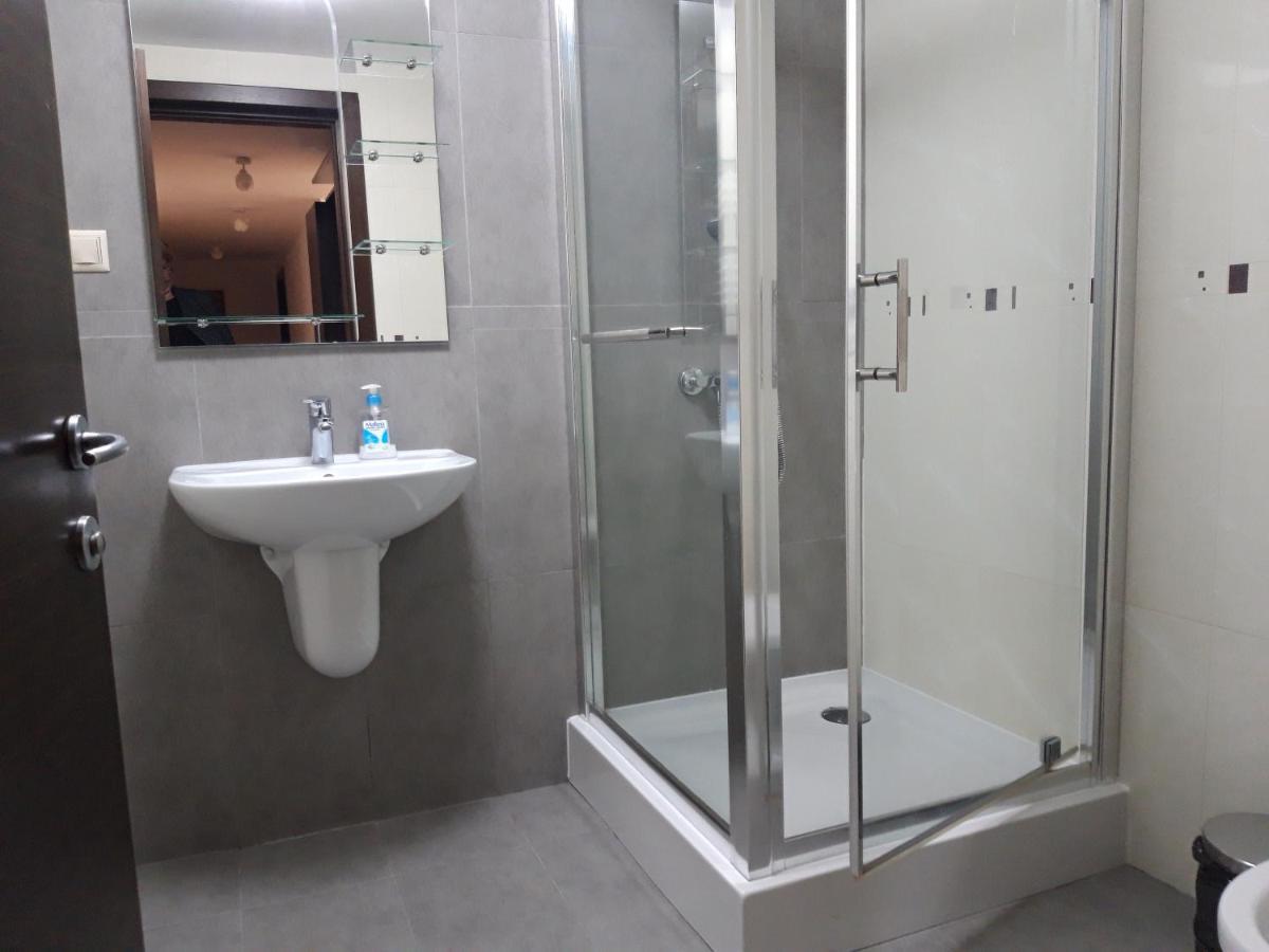 Papas Apartments Bucurestii Noi Esterno foto